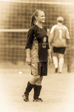 Album: Frauen SVHU2 am 22.9.13 - Frauen SV Henstedt Ulzburg II - SV Schwarz Wei Westerrade : Ergebnis: 3:0